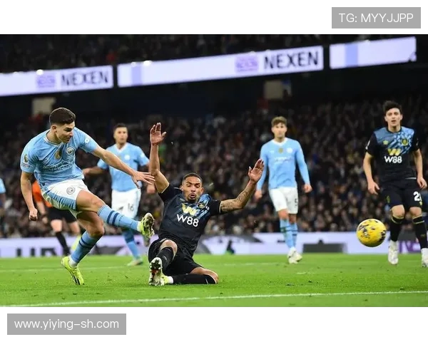 曼城主场迎战伯恩利全力争胜期待精彩对决 曼城主场迎战伯恩利全力争胜期待精彩对决