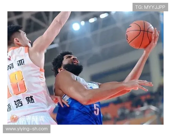 美国明星队与新疆男篮激战正酣谁能在这场对决中笑到最后